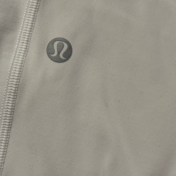 White High-Waisted Leggings - Picture 3 of 4